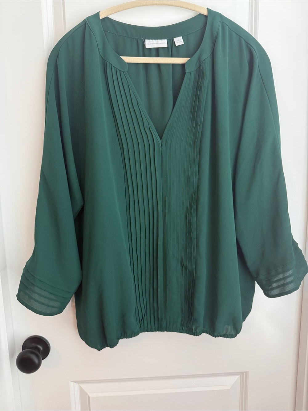 New York & Company Emerald Green Pintuck V-Neck Blouse